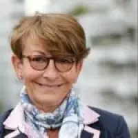Sophie DESCHIENS